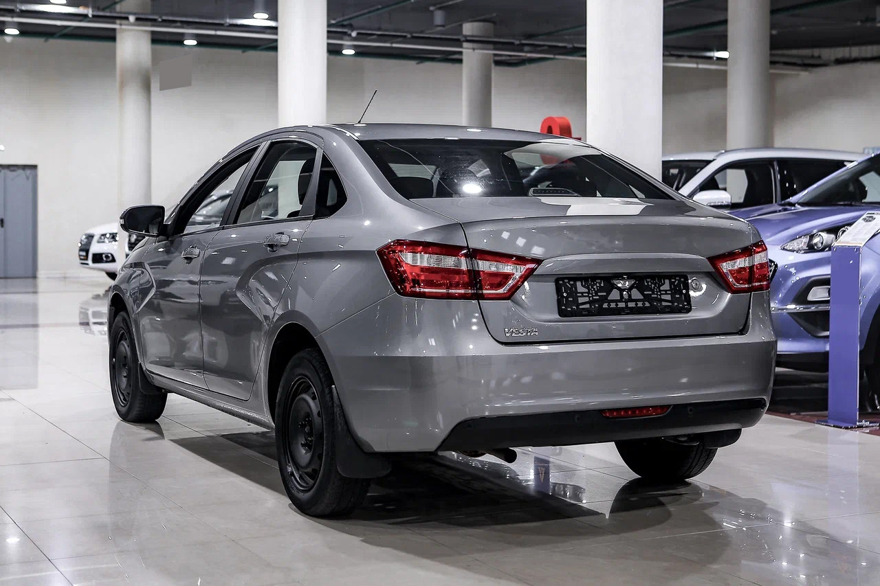 Купить Vesta с пробегом