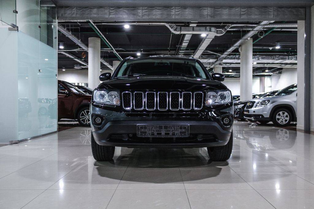 Купить Compass с пробегом