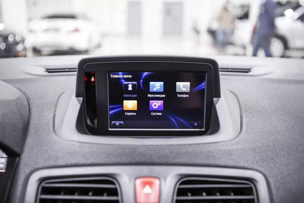 Купить Fluence с пробегом