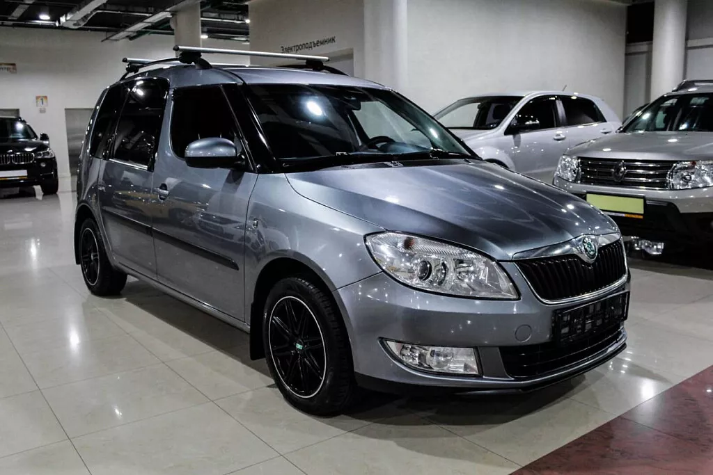 Купить Roomster с пробегом