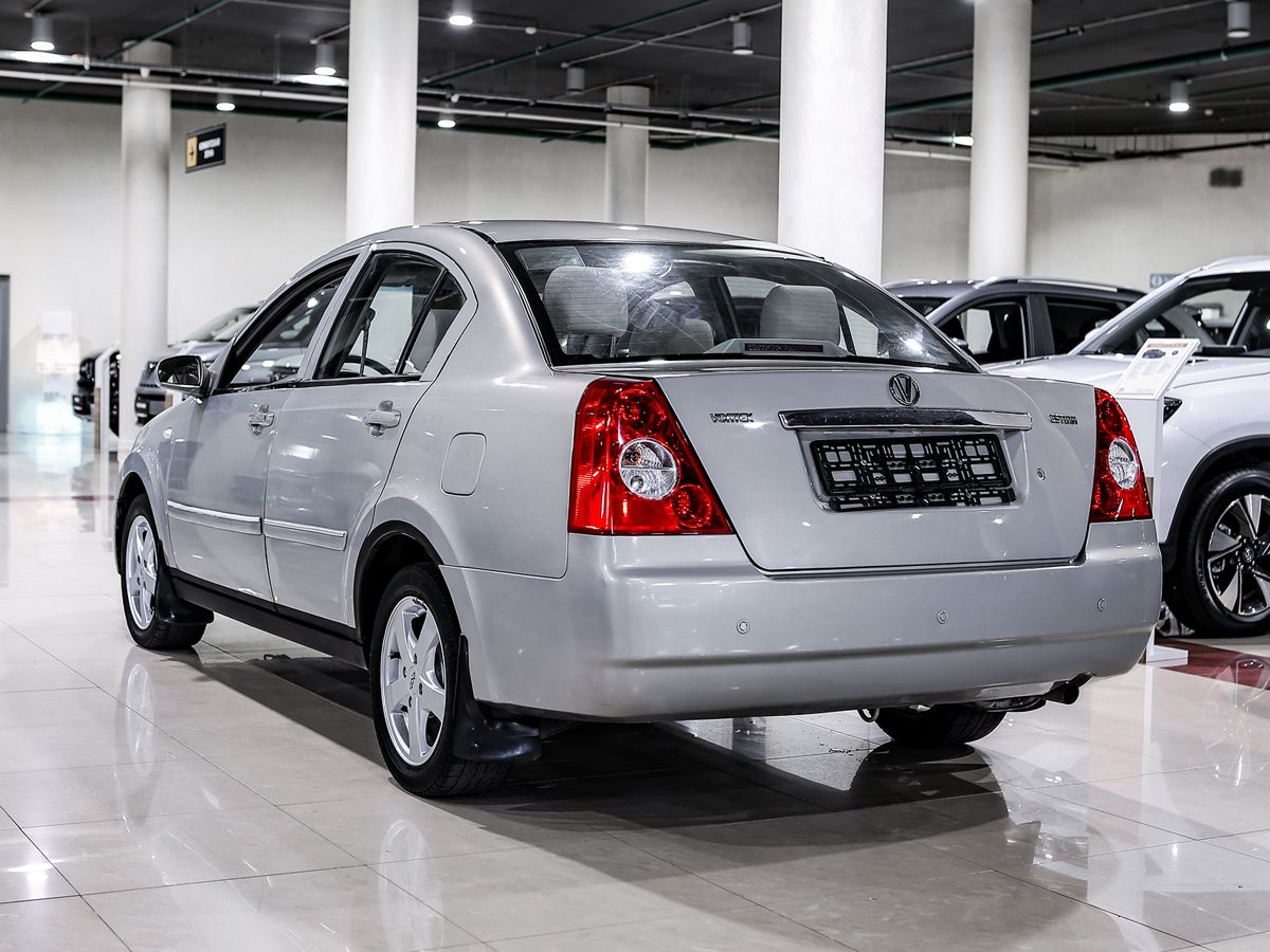 Купить Estina с пробегом